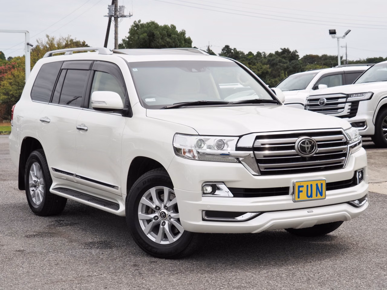 TOYOTA LAND CRUISER