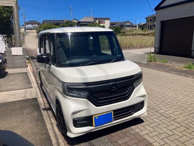 HONDA N-BOX