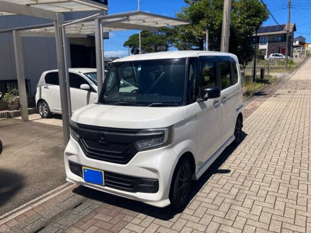 HONDA N-BOX