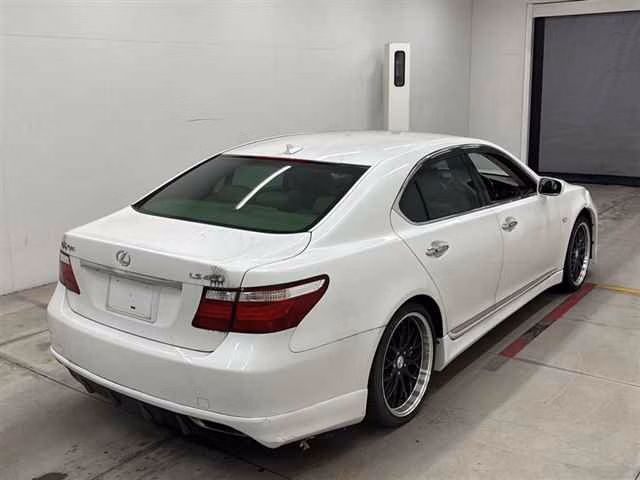 LEXUS LS460