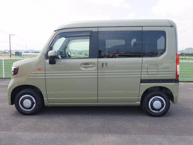 HONDA N-VAN