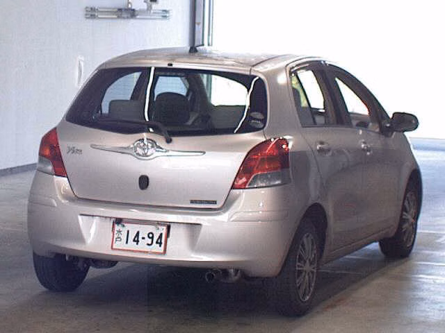 TOYOTA VITZ
