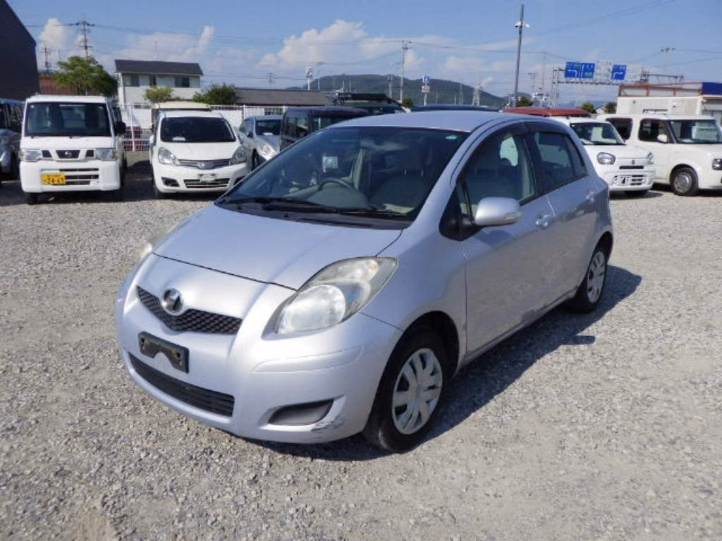 TOYOTA VITZ