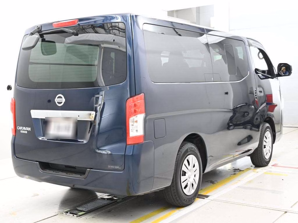NISSAN NV350 CARAVAN