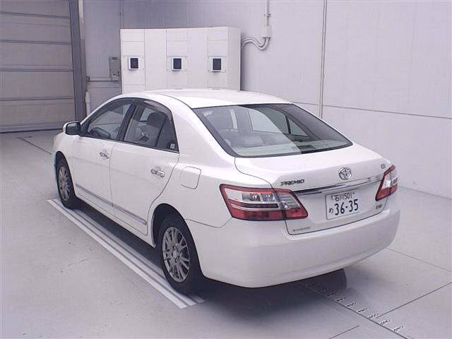 TOYOTA PREMIO