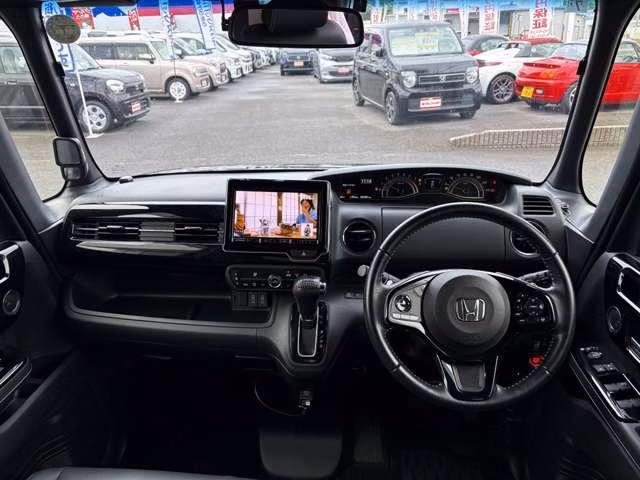 HONDA N-BOX