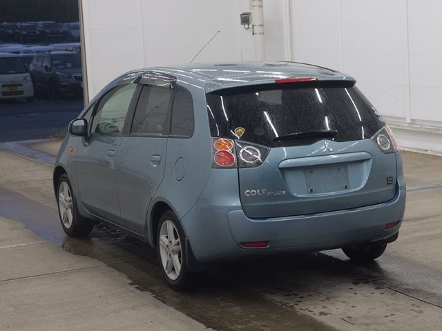 MITSUBISHI COLT PLUS