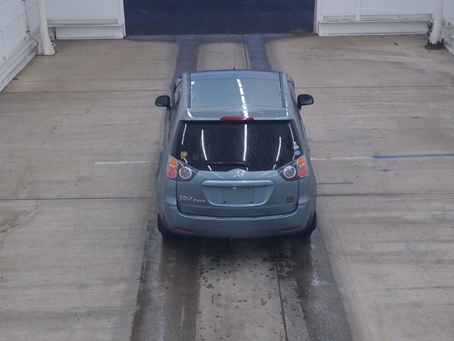 MITSUBISHI COLT PLUS