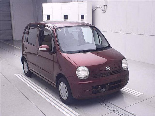 DAIHATSU MOVE LATTE