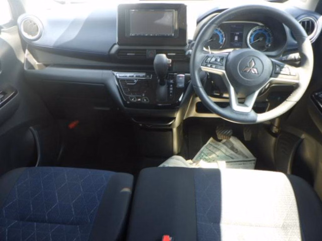 MITSUBISHI EK X