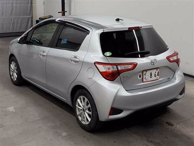 TOYOTA VITZ