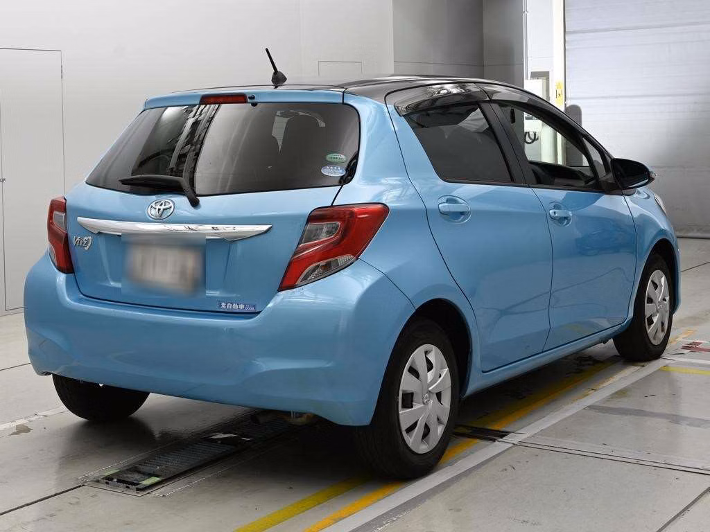 TOYOTA VITZ