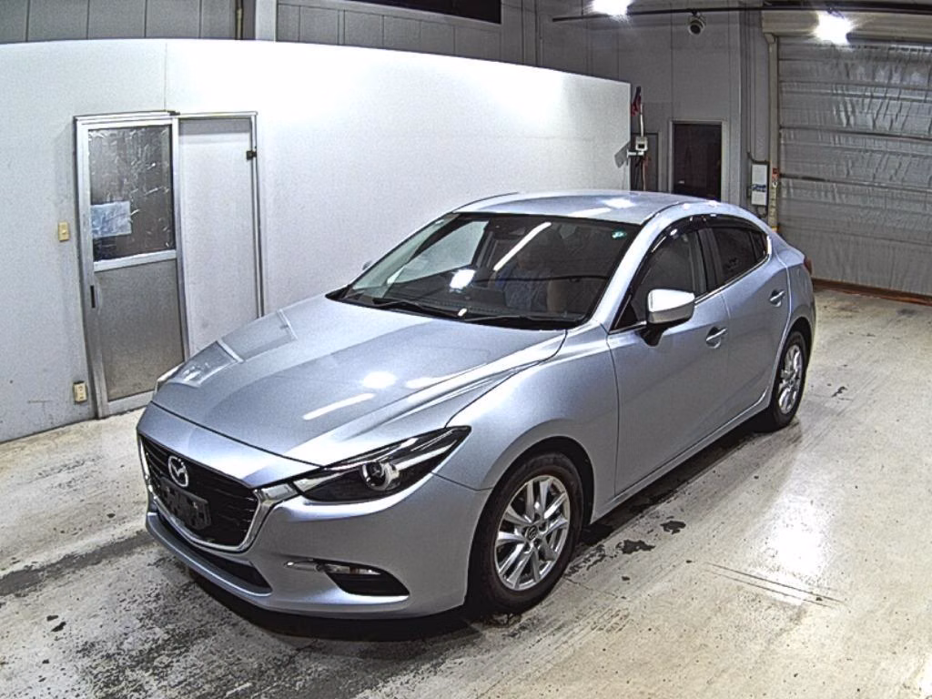 MAZDA AXELA