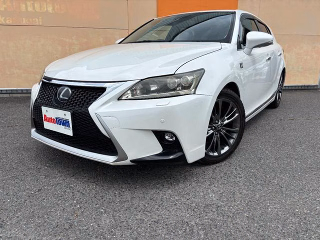LEXUS CT200H