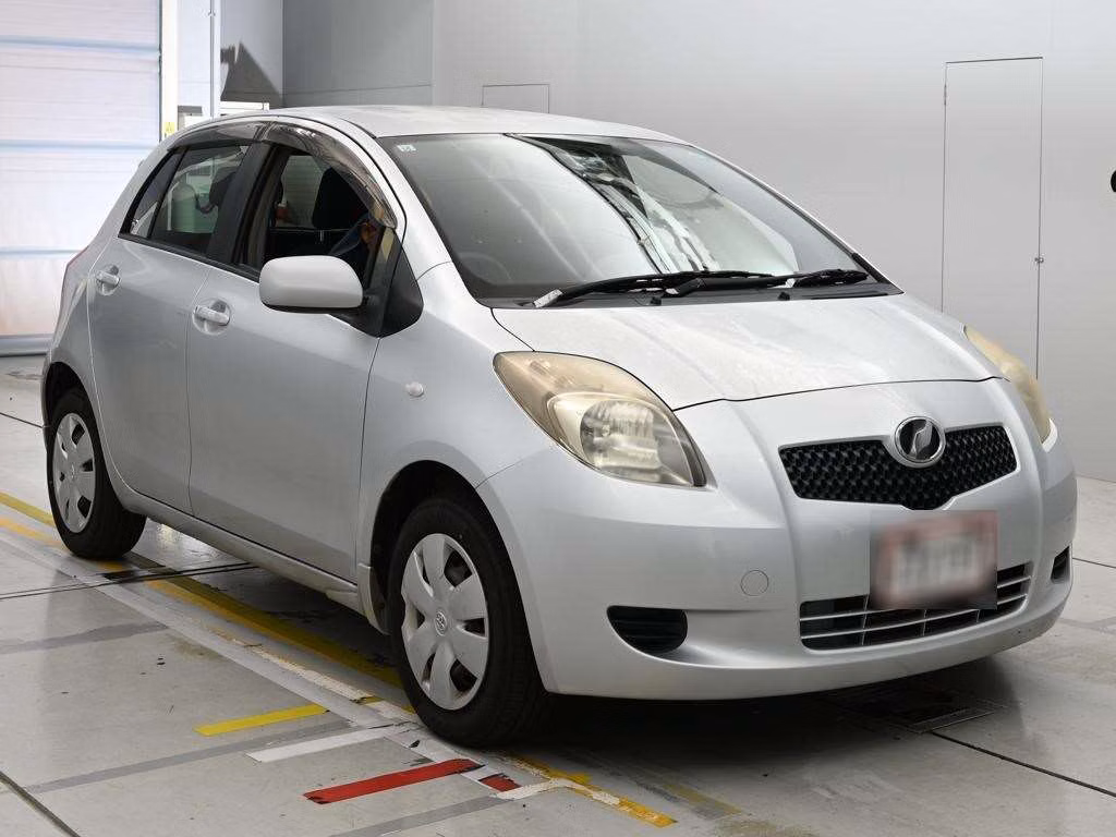TOYOTA VITZ