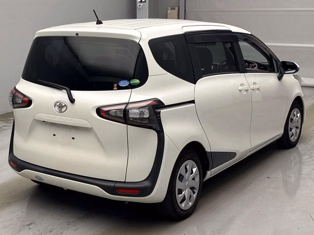 TOYOTA SIENTA