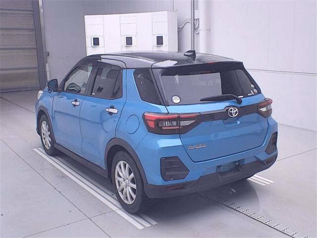 TOYOTA RAIZE