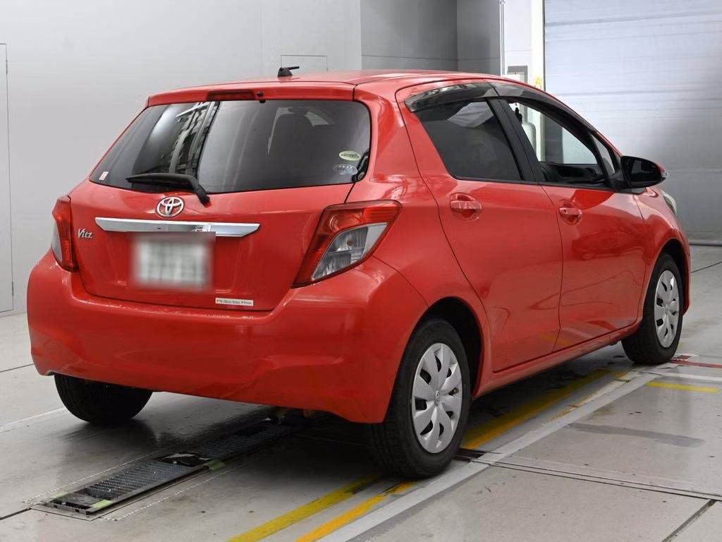 TOYOTA VITZ