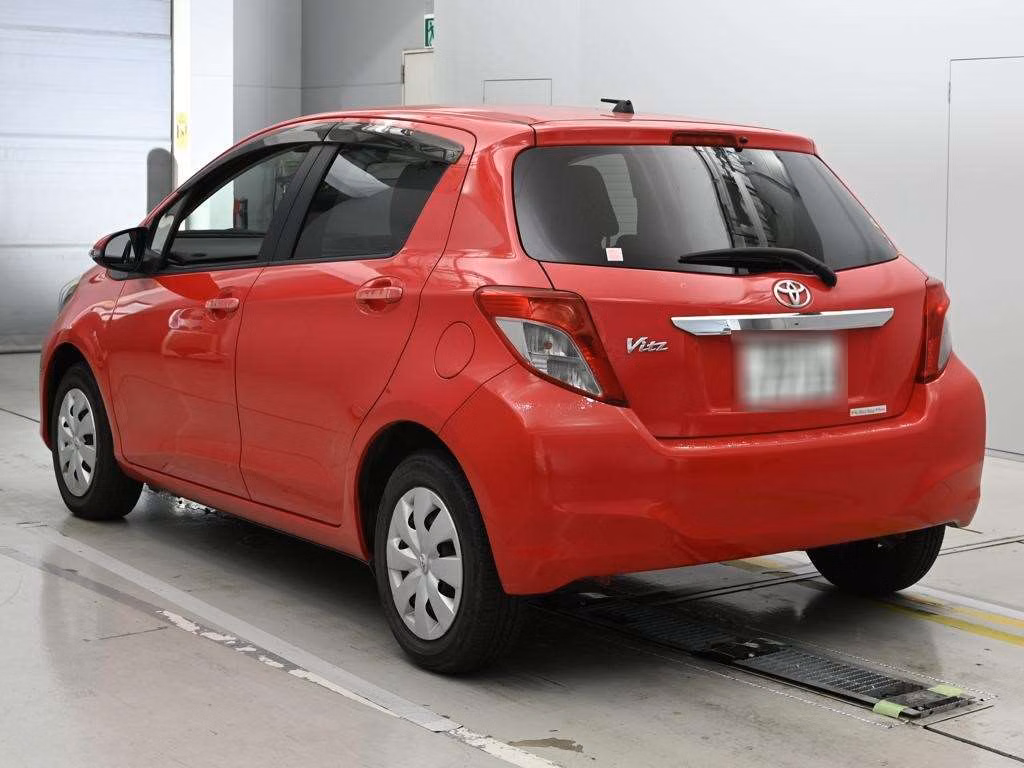 TOYOTA VITZ