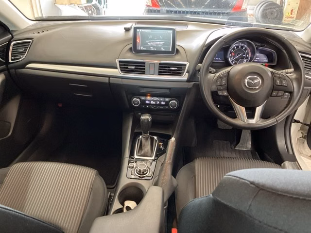 MAZDA AXELA