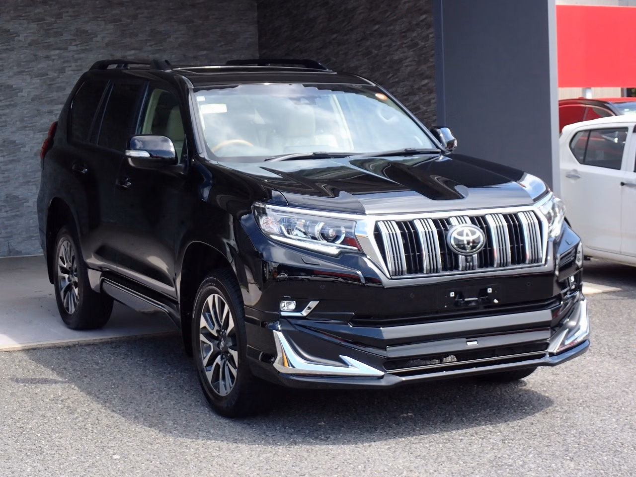 TOYOTA LAND CRUISER PRADO