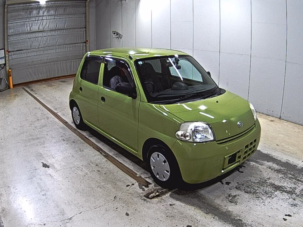 DAIHATSU ESSE