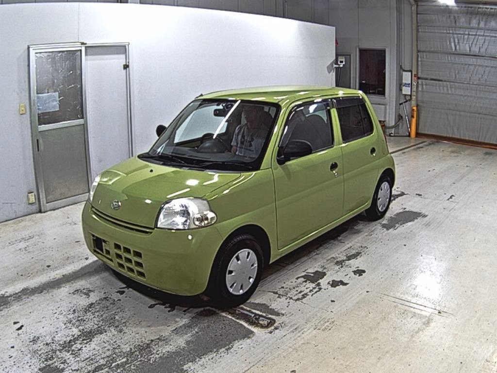 DAIHATSU ESSE
