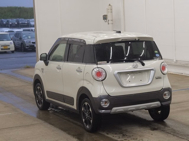 DAIHATSU CAST