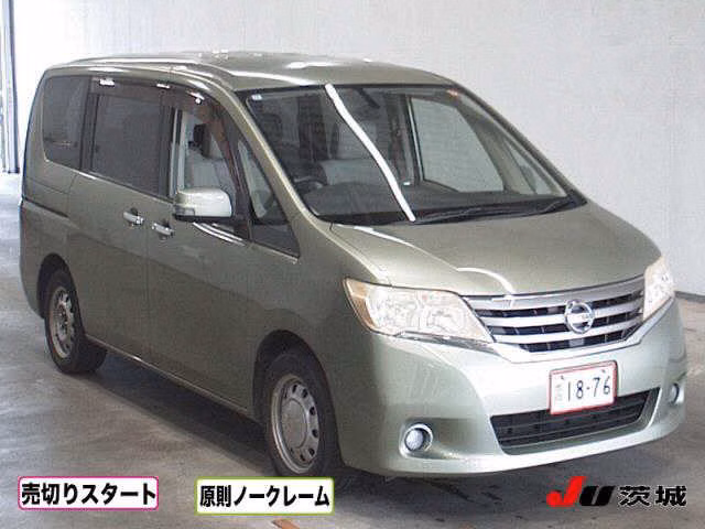 NISSAN SERENA