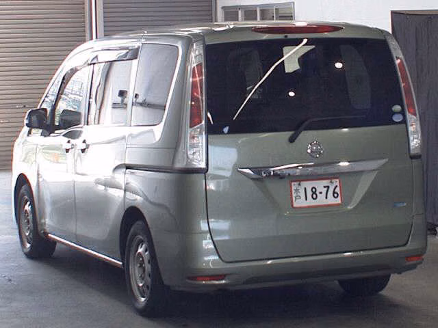 NISSAN SERENA