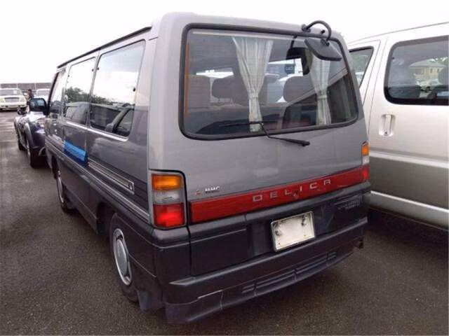 MITSUBISHI DELICA