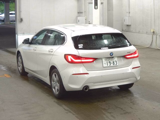 BMW 1-SERIES