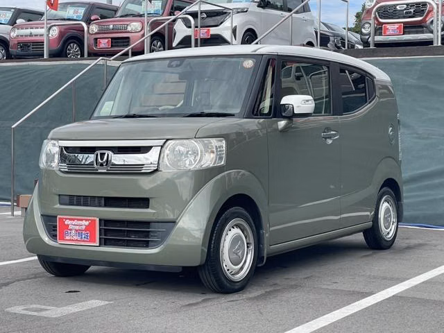Honda N-BOX Slash