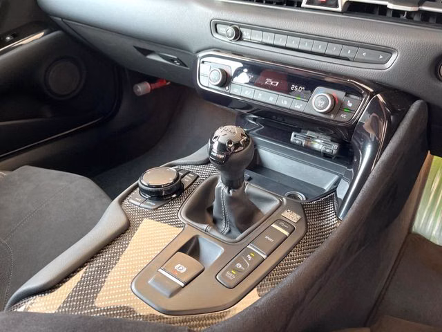 TOYOTA SUPRA