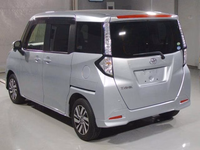 TOYOTA TANK