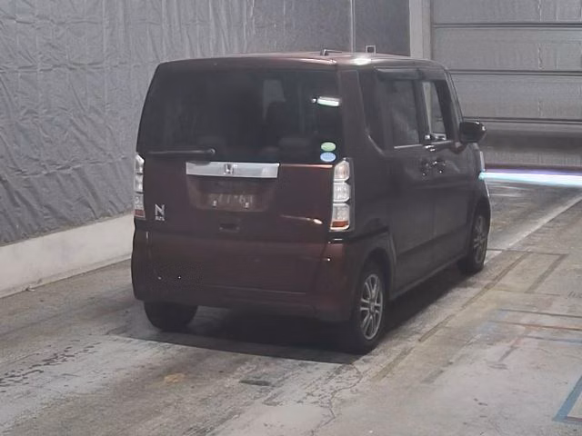 HONDA N-BOX