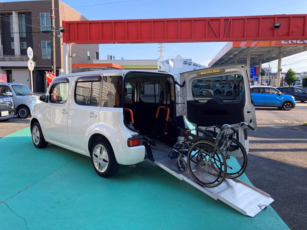 NISSAN CUBE