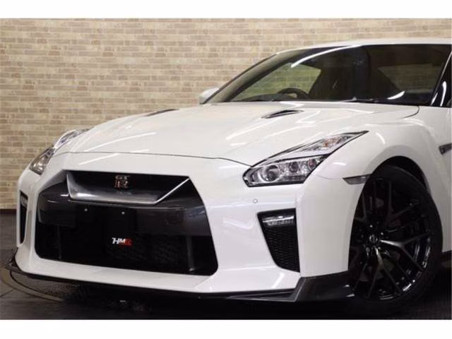 Nissan GT-R