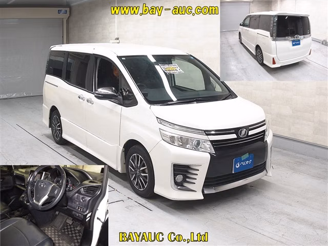 TOYOTA VOXY