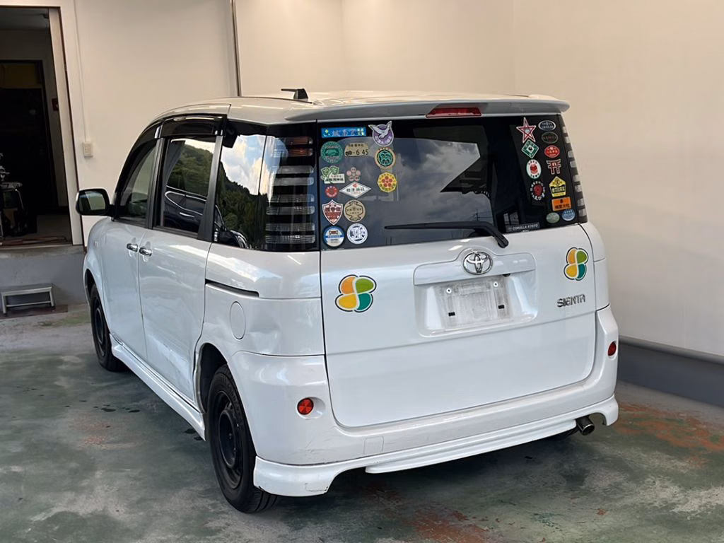 TOYOTA SIENTA