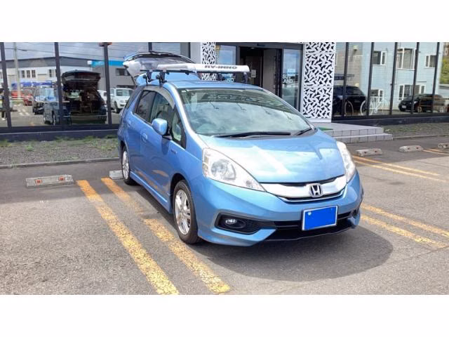 HONDA FIT SHUTTLE