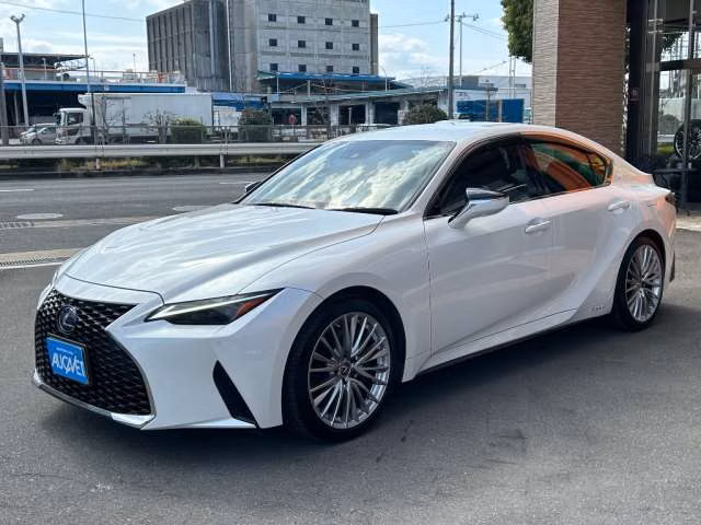 Lexus IS300h