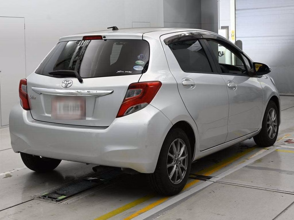 TOYOTA VITZ