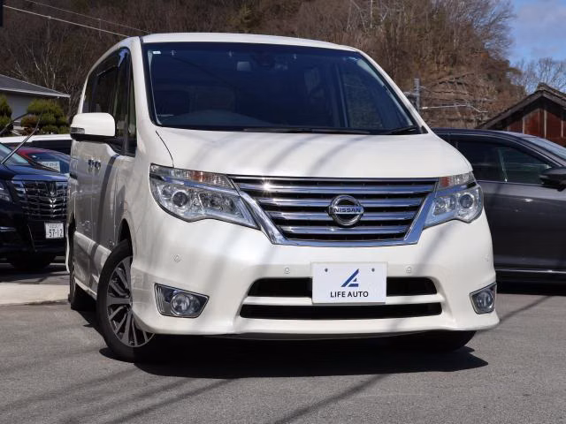 NISSAN SERENA