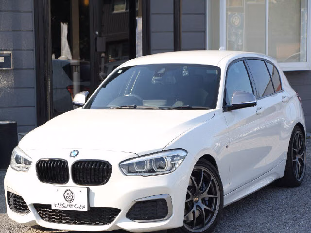 BMW 1-SERIES