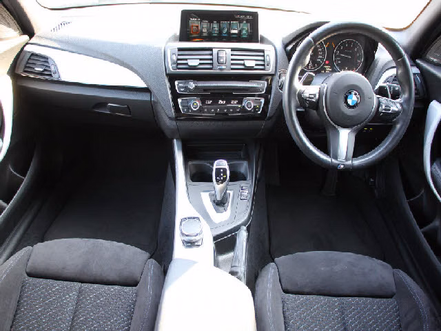 BMW 1-SERIES