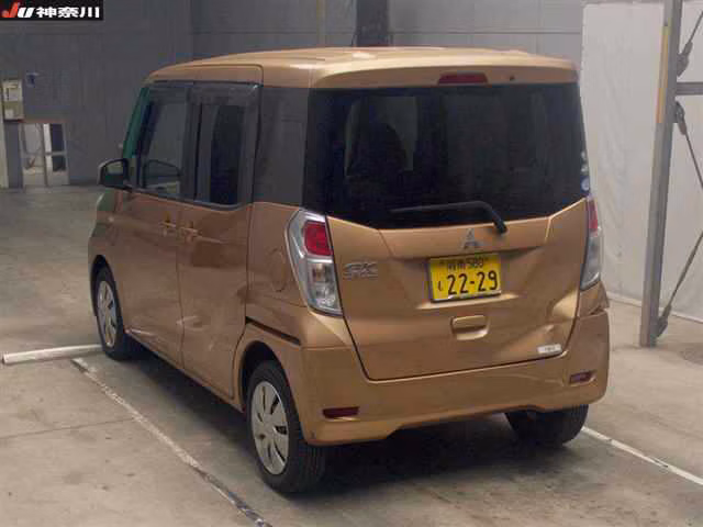 MITSUBISHI EK SPACE