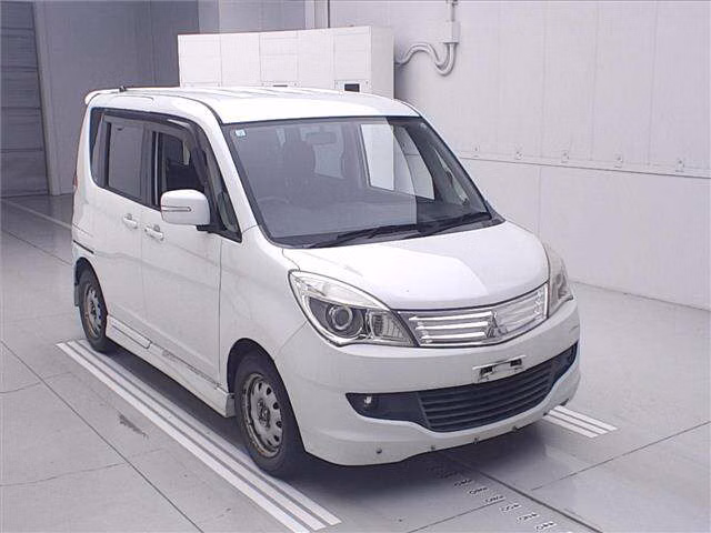 MITSUBISHI DELICA D:2