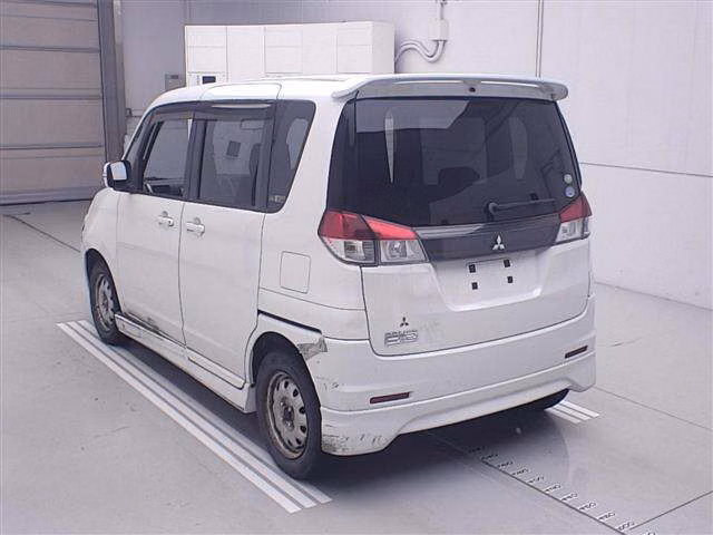 MITSUBISHI DELICA D:2