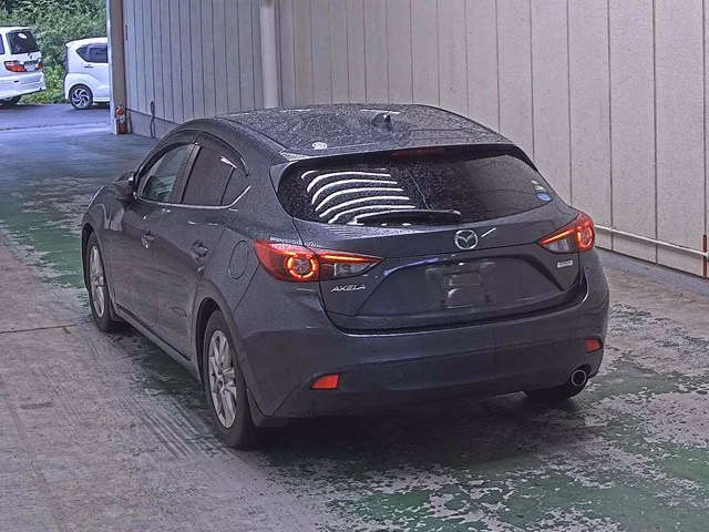 MAZDA AXELA